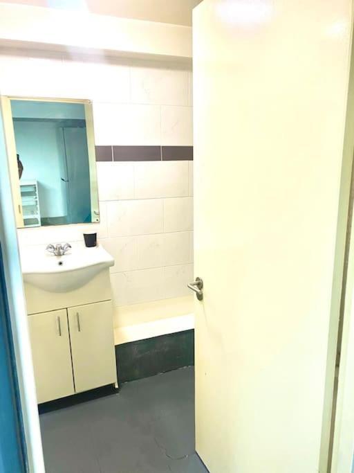 Cozy Studio Opposite Chelsea Stadium لندن المظهر الخارجي الصورة